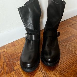 Frye Veronica Leather Buckle Short Moto Boot 9